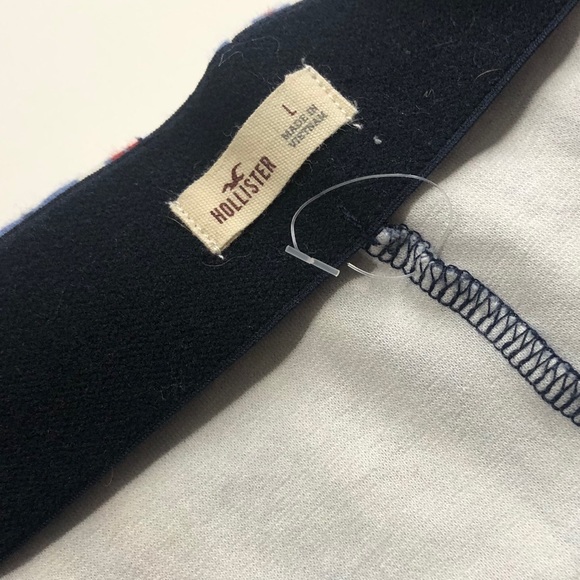 Hollister Tribal Shorts - Picture 2 of 2